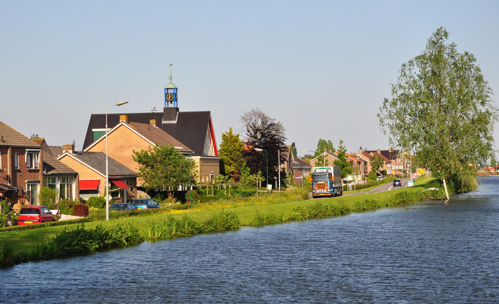 Container huren Woerdense Verlaat Watertoren en de Rijn in Woerden
