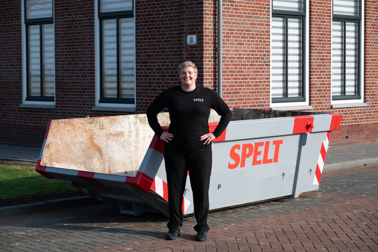 16899-beeld-spelt-containers-sarah-047